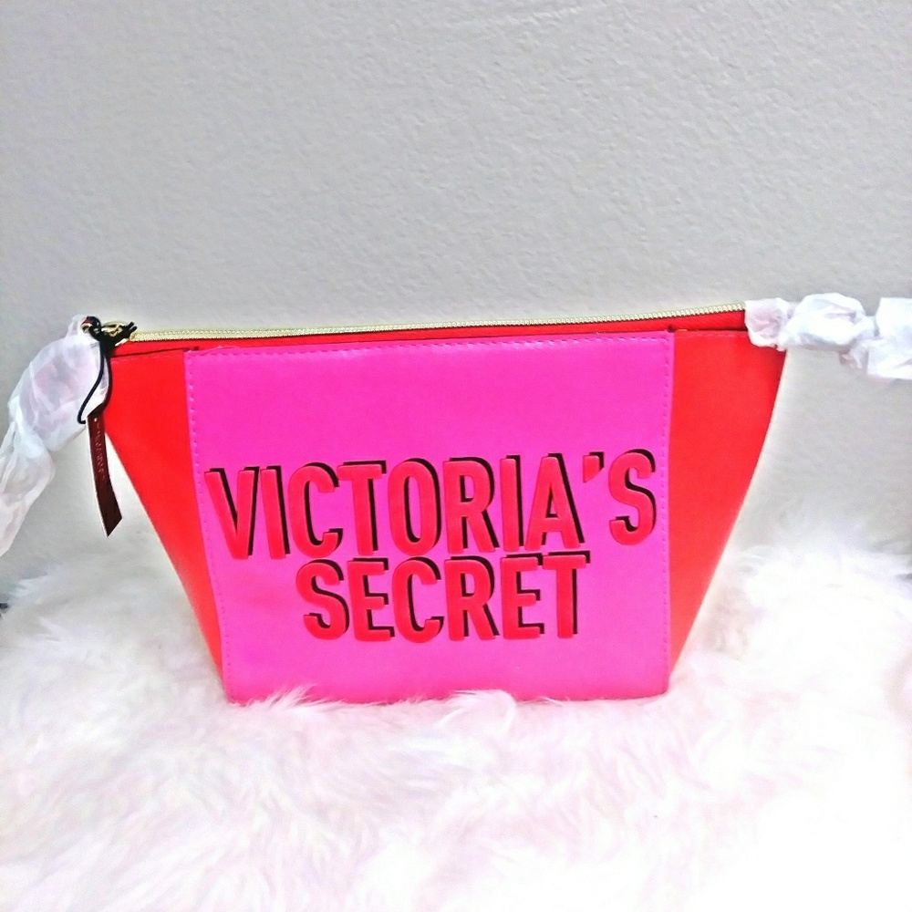🔥Sold🔥Victoria's Secret Cosmetic Bag